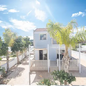  Villa Tonia Seaview